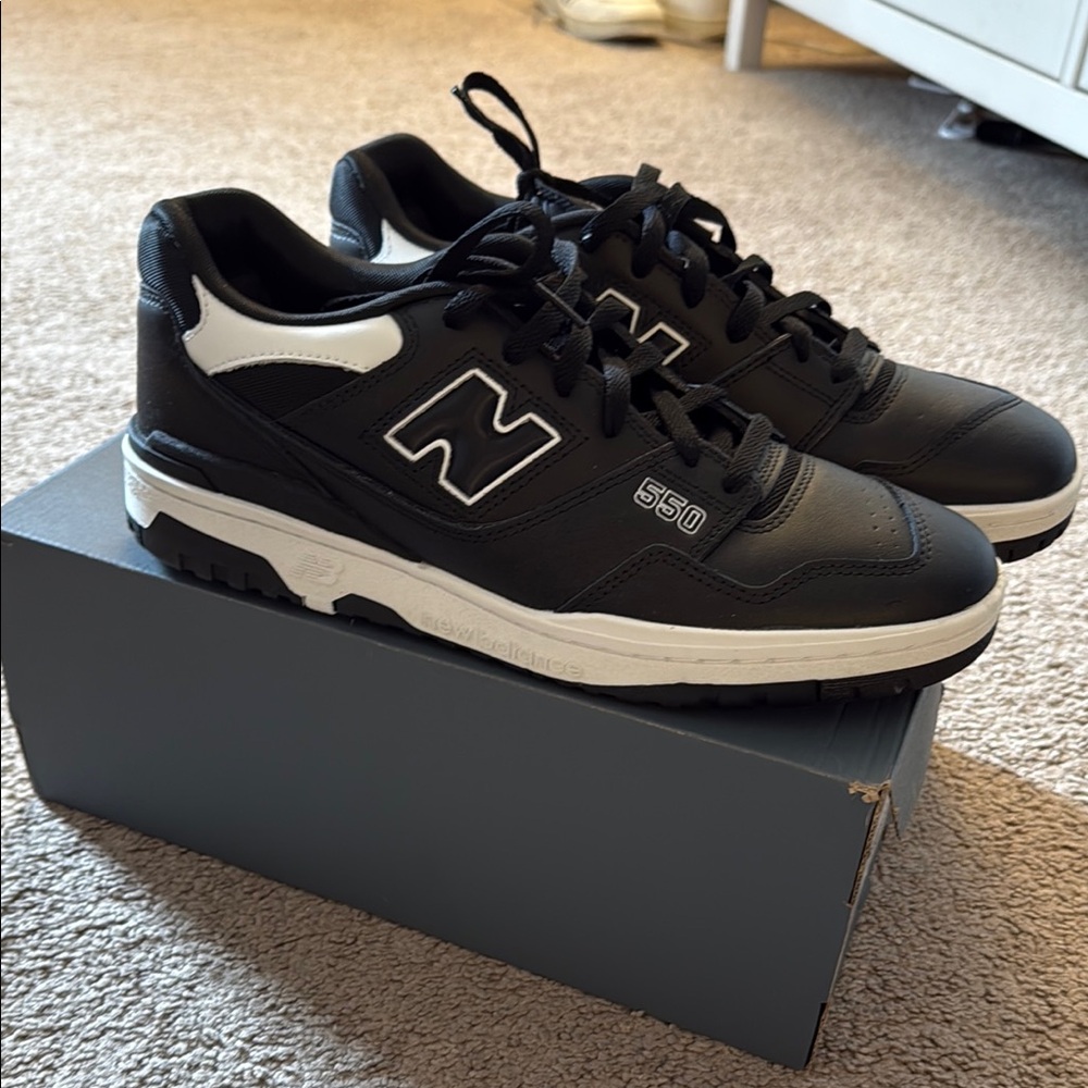 New Balance Black and White Sneakers Classic Style